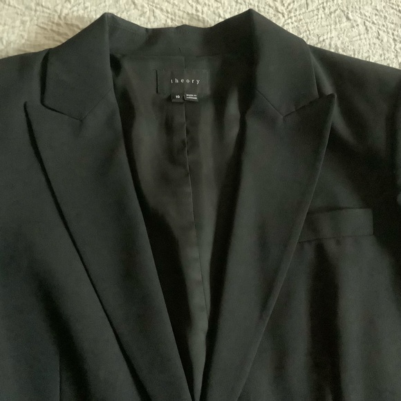 Theory Gabe B black blazer all season wool in good condition - Picture 2 of 16